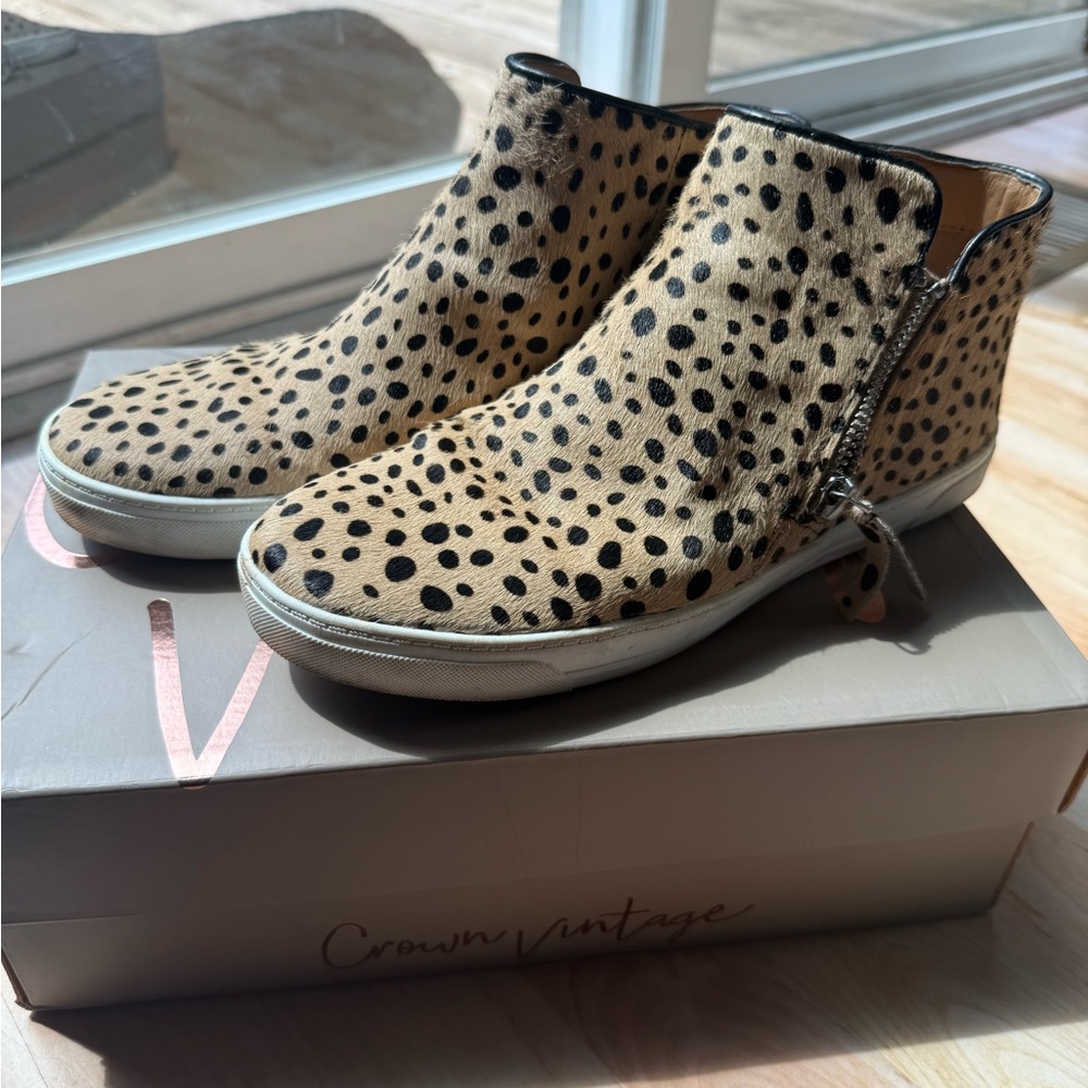 Crown Vintage Leopard Print Sneaker